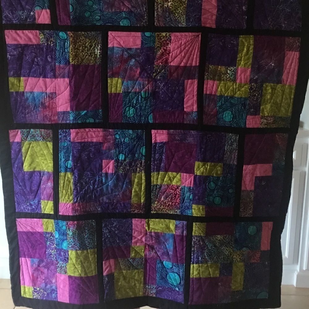 Handmade Quilt   - Picture 2 of 12